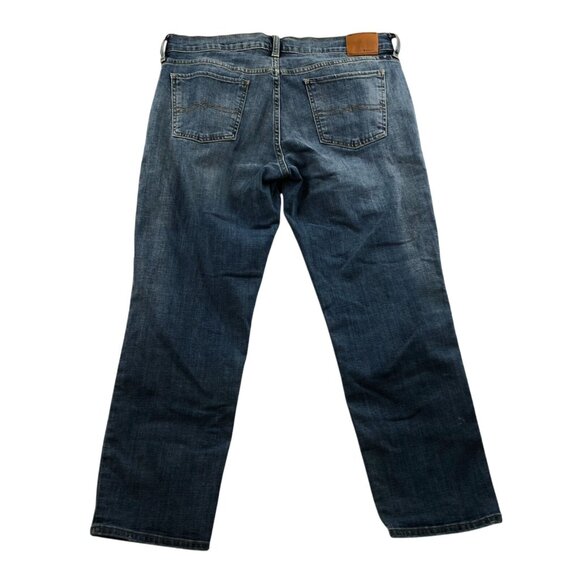 Lucky Brand Womens Jeans Size 10/30 Sweet Crop Straight Leg Classic Blue Denim - Picture 2 of 15